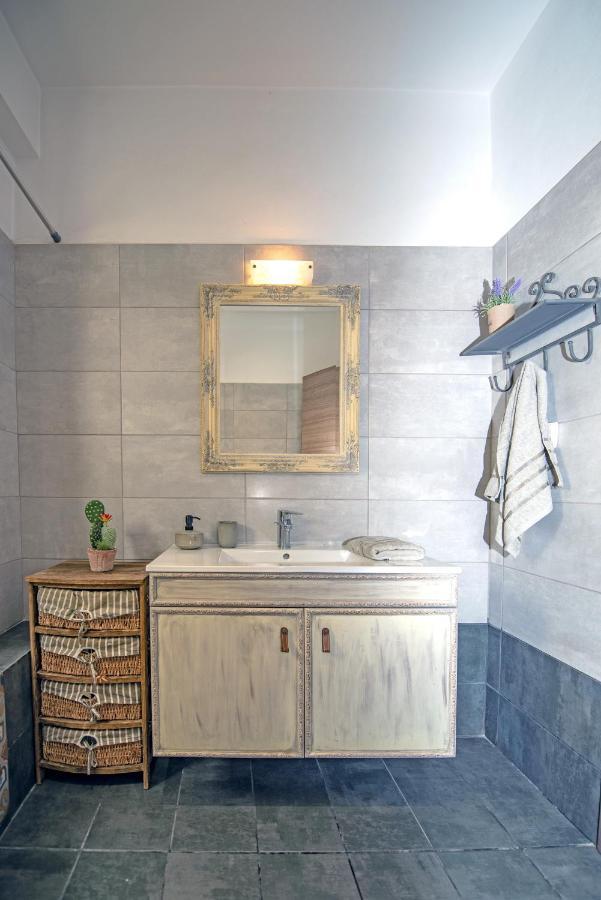 Loft Style Apartment Near The Old Town Rhodes City ภายนอก รูปภาพ